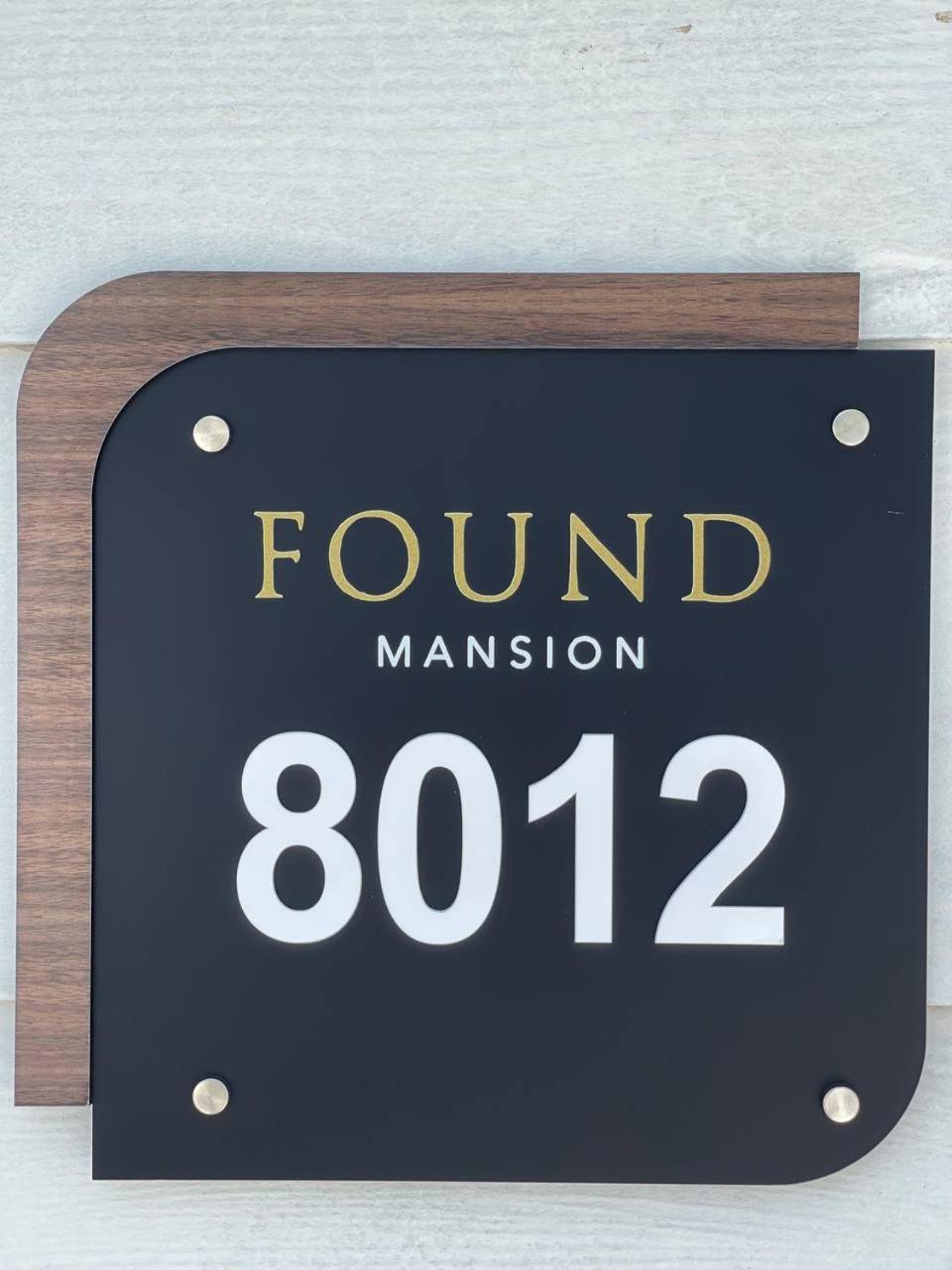 ホテル Found Mansion パンタイ・サナング エクステリア 写真